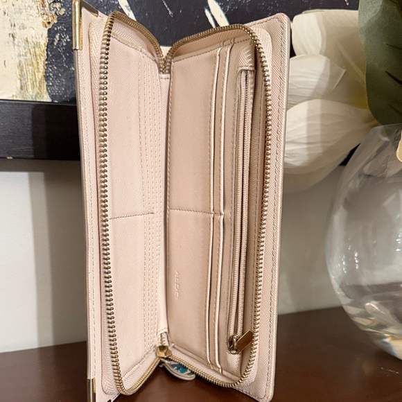 Aldo Floral Wallet with Gold Accents - Picture 3 of 3